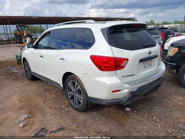 2017 NISSAN PATHFINDER PLATINUM 3