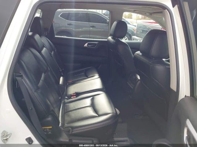2017 NISSAN PATHFINDER PLATINUM 8