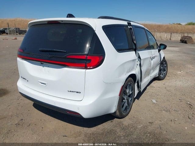 2027 CHRYSLER PACIFICA 4