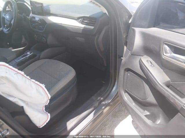2021 FORD ESCAPE SE 5