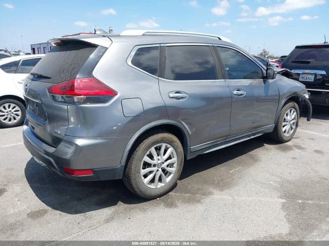 2017 NISSAN ROGUE SV 4