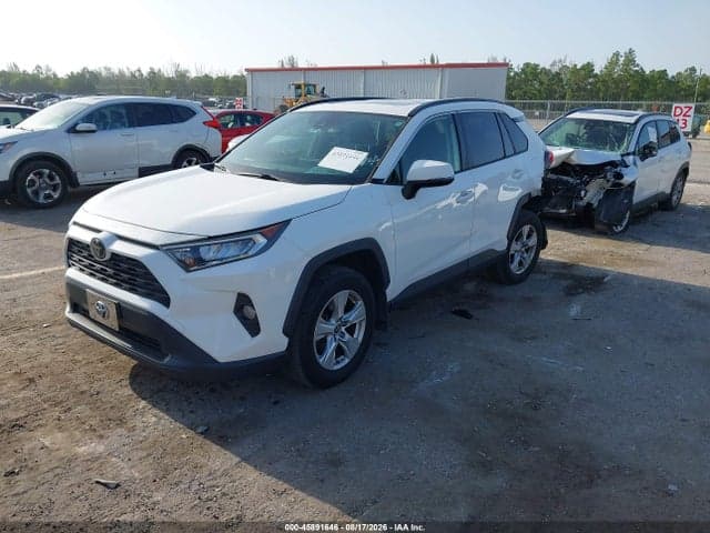 2019 TOYOTA RAV4 XLE 2
