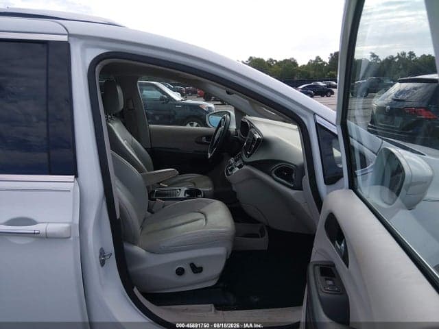 2018 CHRYSLER PACIFICA TOURING L PLUS 5