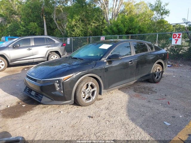 2025 KIA K4 LXS 2