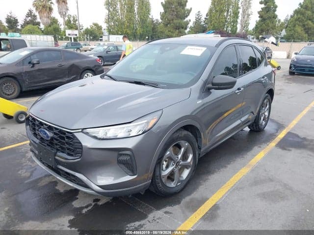 2023 FORD ESCAPE ST-LINE 2