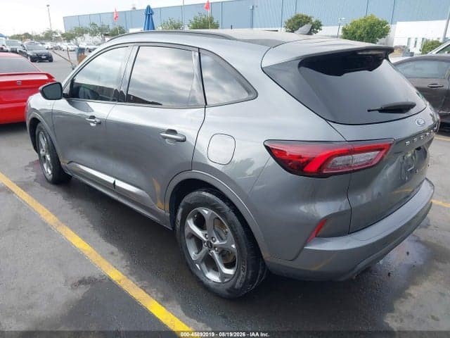 2023 FORD ESCAPE ST-LINE 3