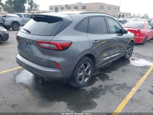 2023 FORD ESCAPE ST-LINE 4