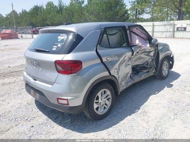 2024 HYUNDAI VENUE SE 4
