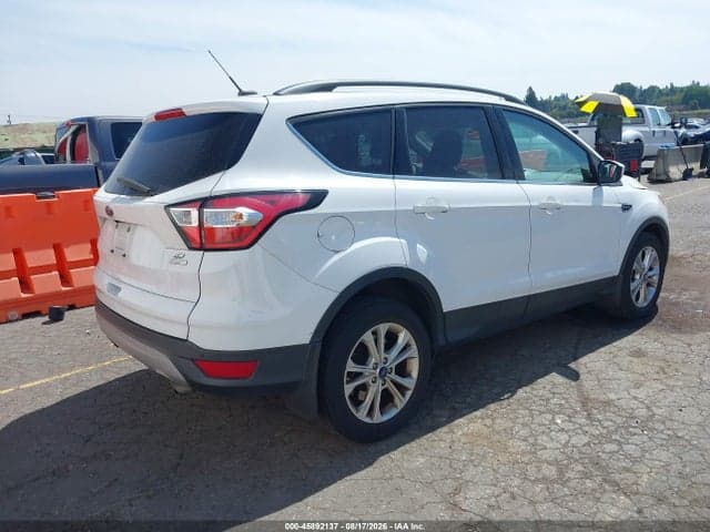 2018 FORD ESCAPE SE 4