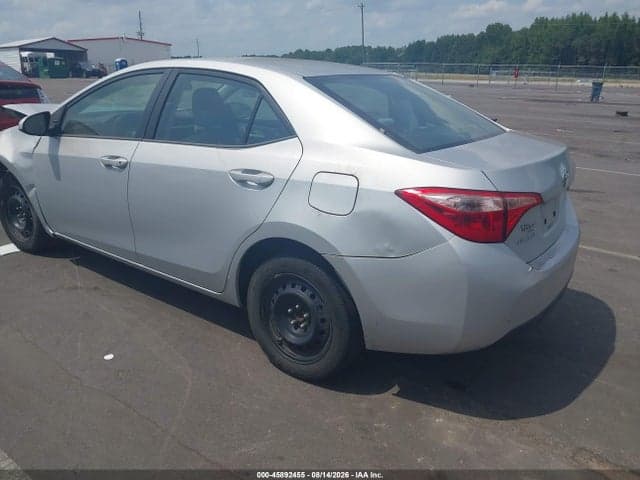 2017 TOYOTA COROLLA LE 3