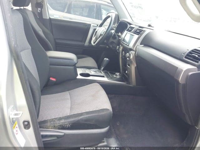 2017 TOYOTA 4RUNNER SR5 5