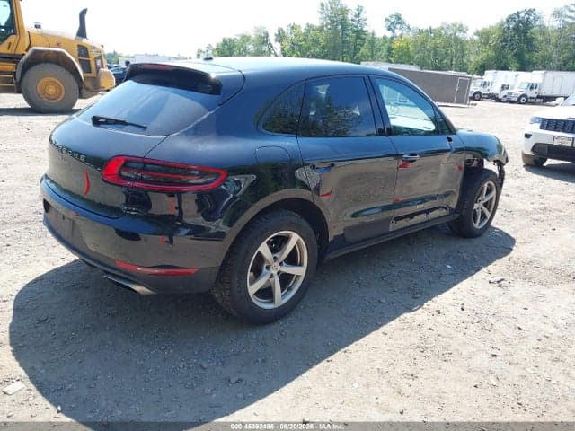 2018 PORSCHE MACAN 4