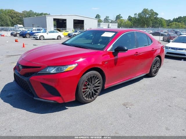 2019 TOYOTA CAMRY SE 2