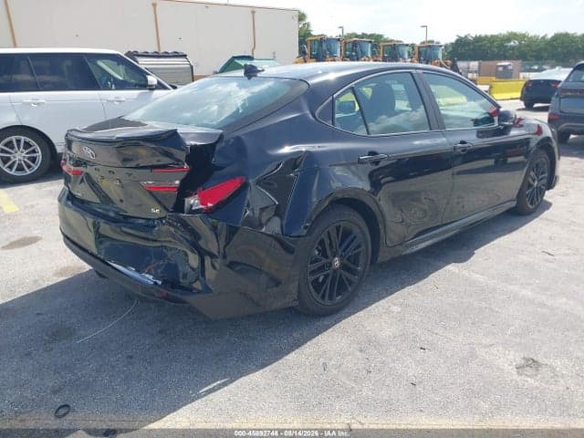 2026 TOYOTA CAMRY SE 4