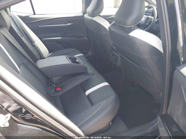 2026 TOYOTA CAMRY SE 8