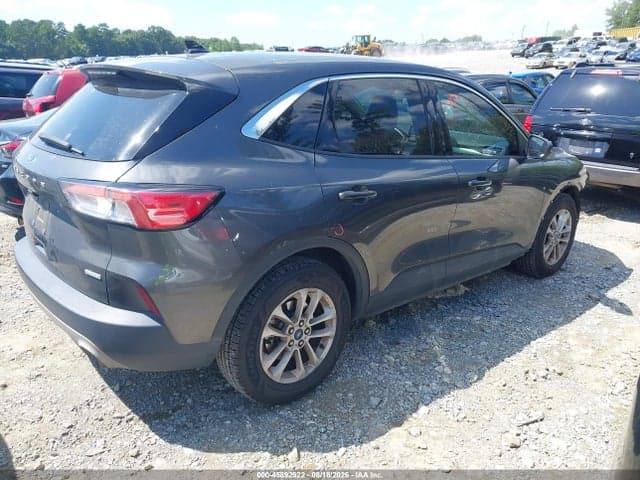 2020 FORD ESCAPE SE 4