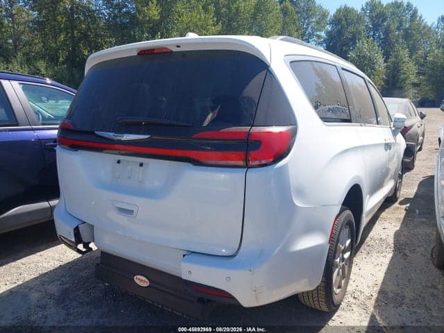 2022 CHRYSLER PACIFICA TOURING L 4