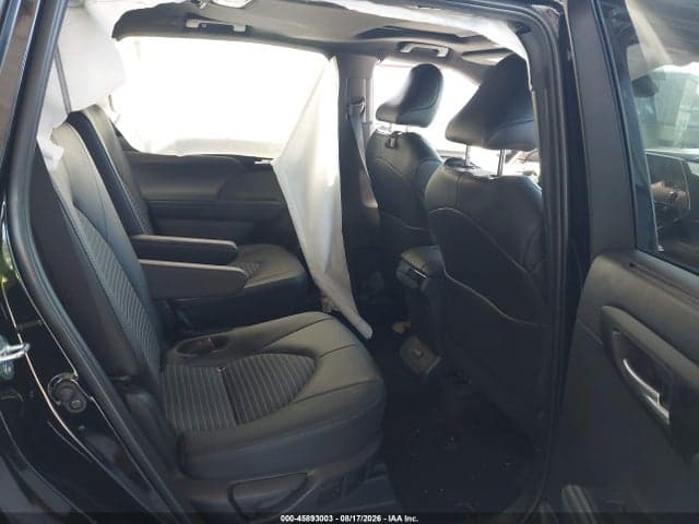 2025 TOYOTA HIGHLANDER XSE 8