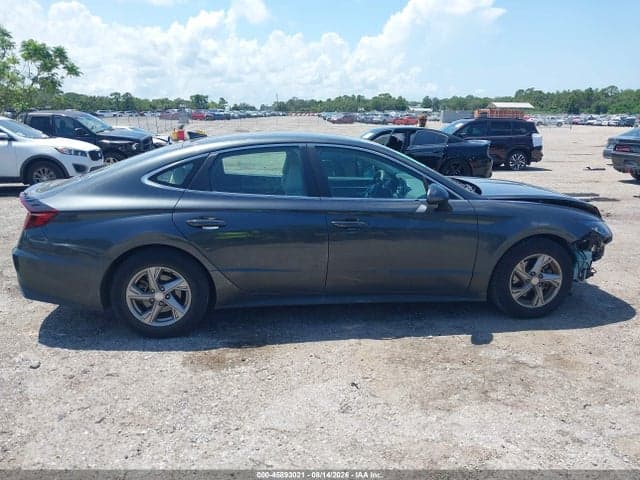 2023 HYUNDAI SONATA SE 13