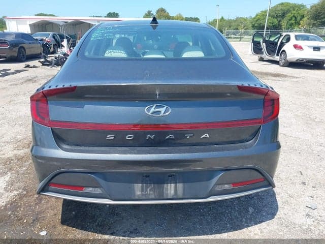2023 HYUNDAI SONATA SE 16