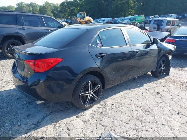 2019 TOYOTA COROLLA SE 4