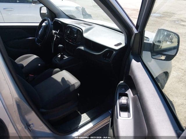 2018 RAM PROMASTER CITY SLT 5