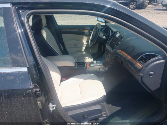 2020 CHRYSLER 300 300C 5