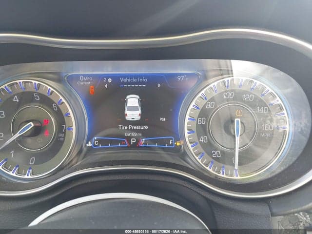 2020 CHRYSLER 300 300C 7