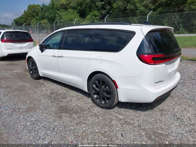 2025 CHRYSLER PACIFICA LIMITED 3