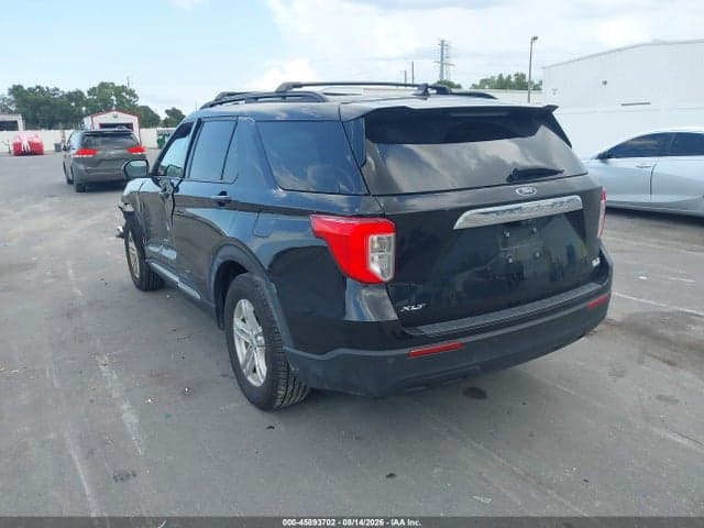 2023 FORD EXPLORER XLT 3