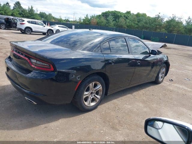 2022 DODGE CHARGER SXT RWD 4