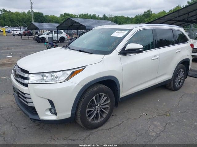 2019 TOYOTA HIGHLANDER SE/XLE 2
