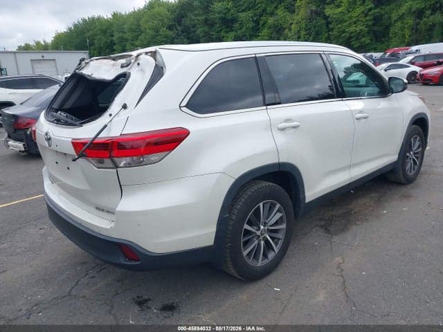 2019 TOYOTA HIGHLANDER SE/XLE 4