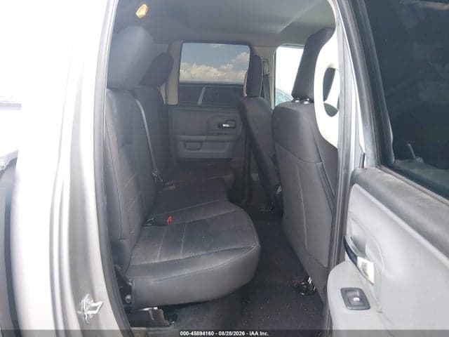 2019 RAM 1500 CLASSIC WARLOCK 4X2 6'4 BOX 8