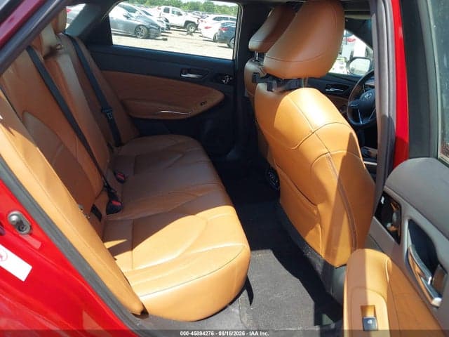 2019 TOYOTA AVALON LIMITED 8