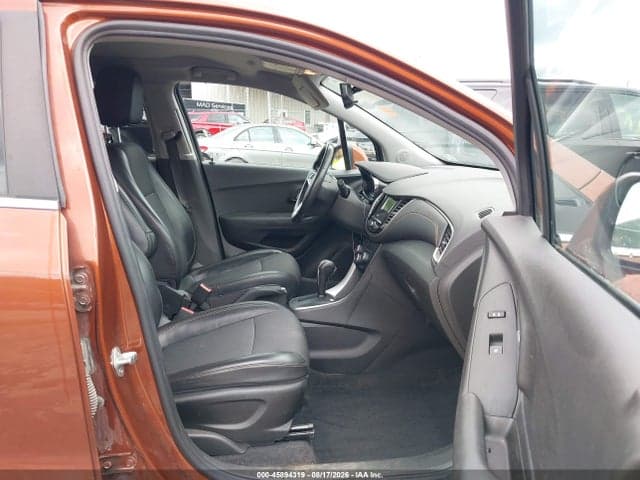 2019 CHEVROLET TRAX LT 5