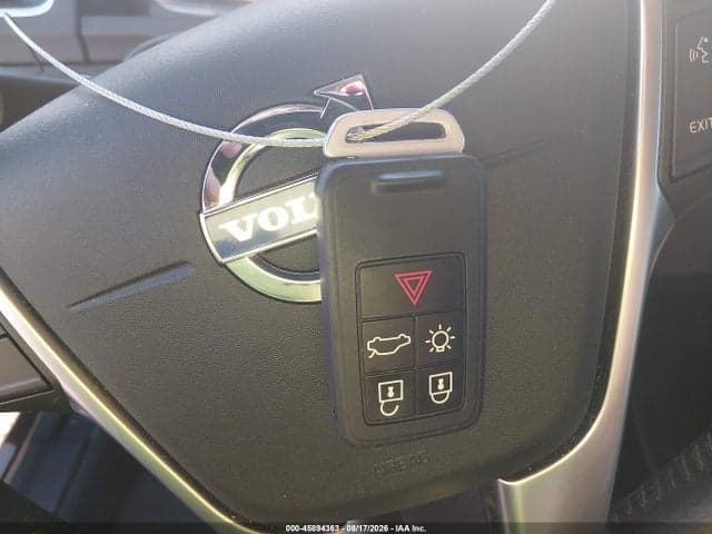 2017 VOLVO S60 INSCRIPTION T5 11