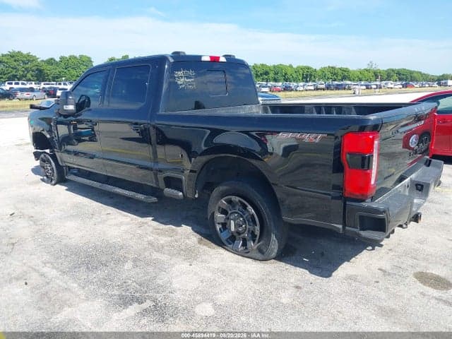 2023 FORD F-250 LARIAT 3