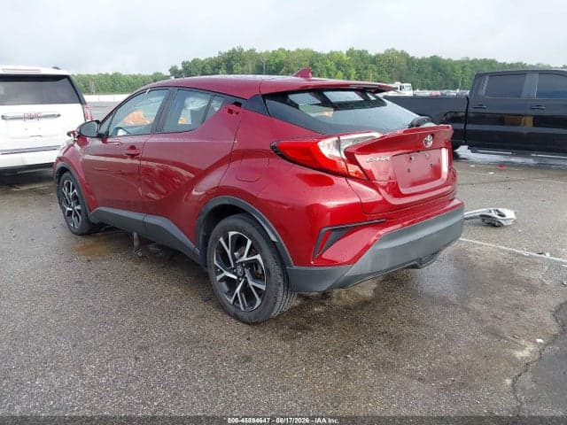 2018 TOYOTA C-HR XLE 3