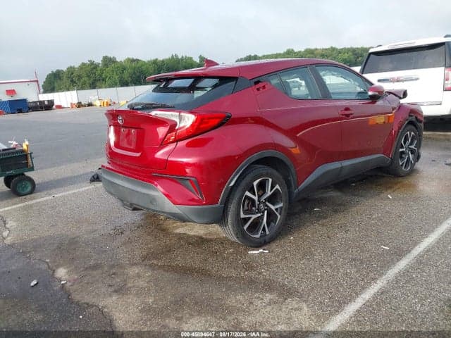 2018 TOYOTA C-HR XLE 4