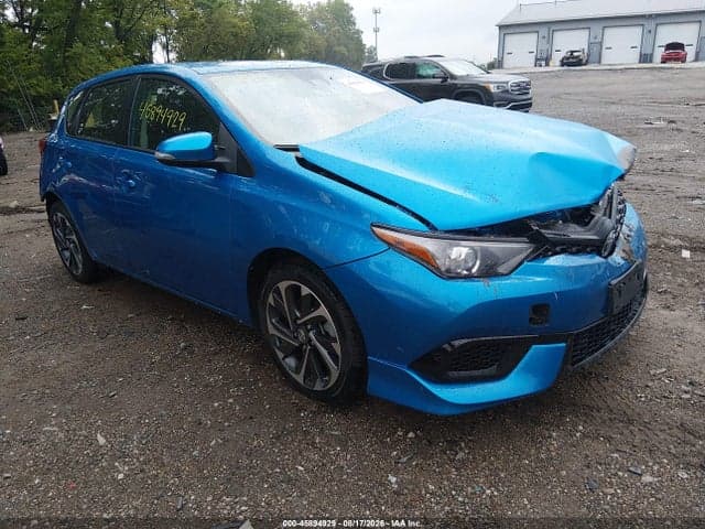 2017 TOYOTA COROLLA IM 1