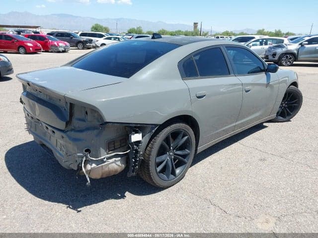 2017 DODGE CHARGER SXT RWD 4