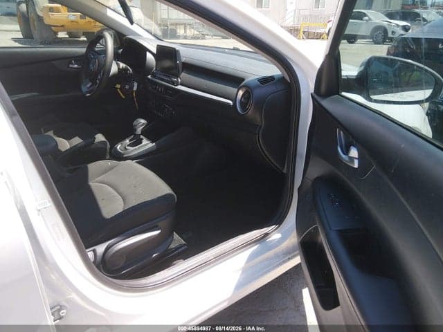 2019 KIA FORTE LXS 5