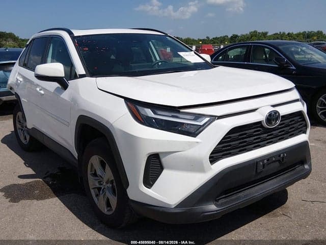 2024 TOYOTA RAV4 XLE 1
