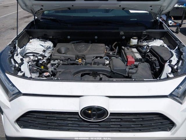2024 TOYOTA RAV4 XLE 10