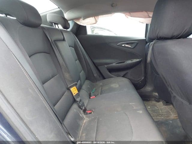 2017 CHEVROLET MALIBU 1LT 8