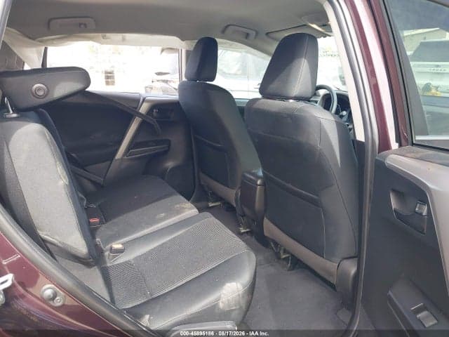 2018 TOYOTA RAV4 LE 8