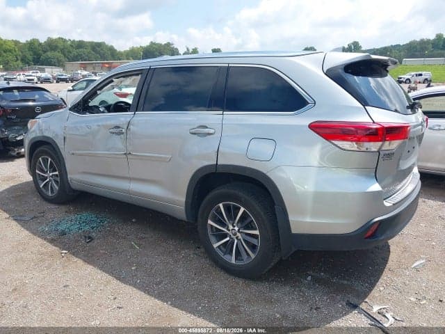 2018 TOYOTA HIGHLANDER XLE 3