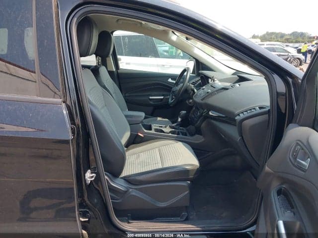 2017 FORD ESCAPE SE 5