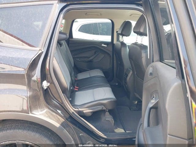 2017 FORD ESCAPE SE 8